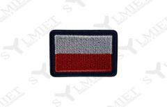 Flaga Polski do nowego umundurowania 